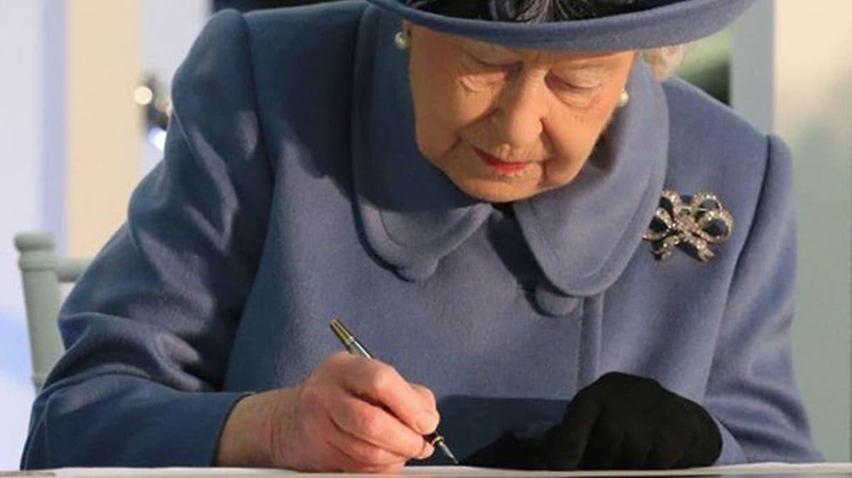 Mahkemeden kritik karar: ngiltere Kraliesi Elizabeth'in 'gizli saray mektuplar' kamuya alacak