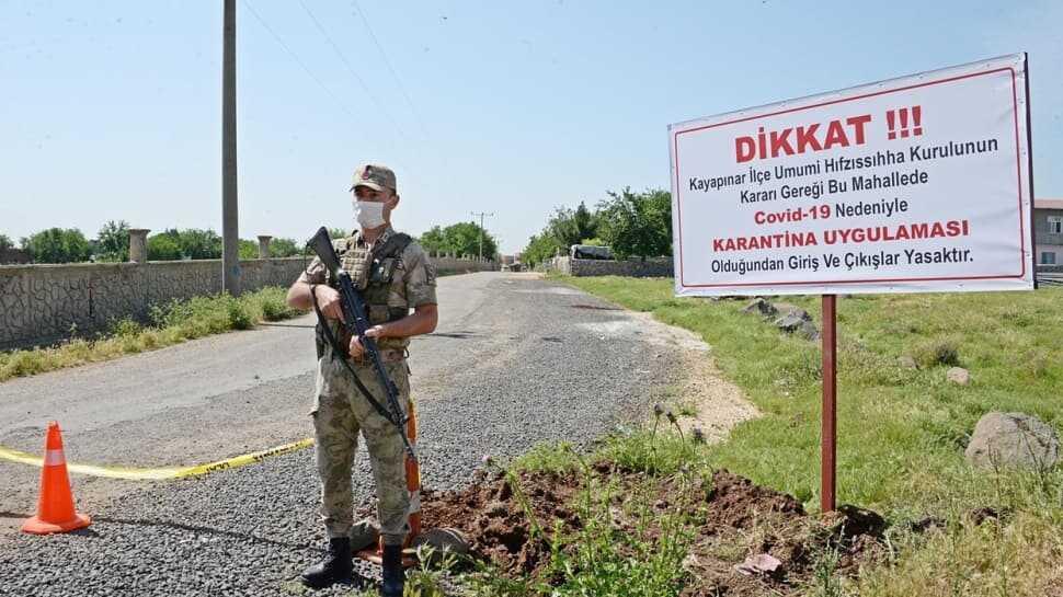 Diyarbakır'da 40'ın üzerinde vaka çıkan mahalle karantinaya alındı