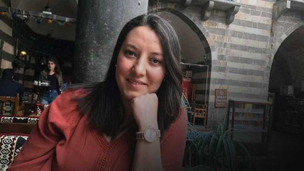 Acı haberi Bakan Koca duyurdu: Dilek hemşire hayatını kaybetti