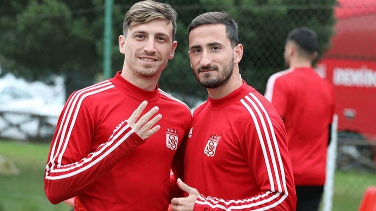 Erdoan Yeilyurt, Sivasspor ile 3 yllk yeni szleme konusunda anlamaya vard