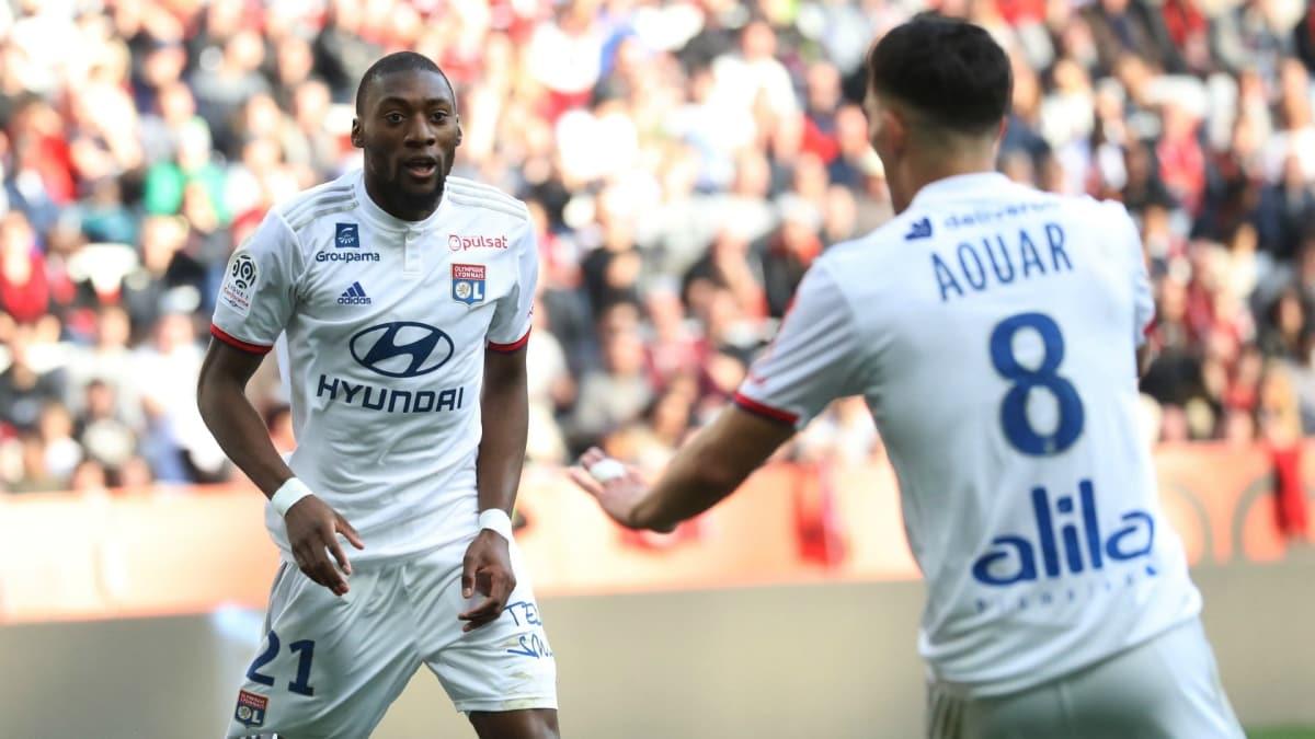 Olympique Lyon, Ekambi'nin bonservisini ald