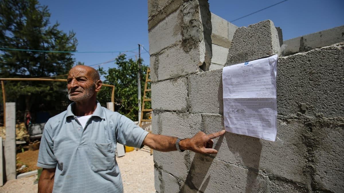 srail eitli bahaneler ile Filistinlilerin evlerini ykmay srdryor