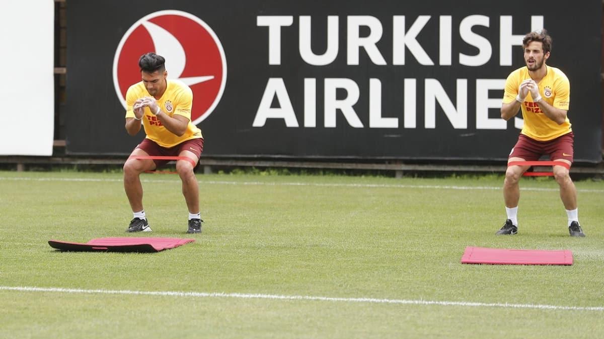 Galatasarayl futbolcular kamp iin Antalya'y istiyor
