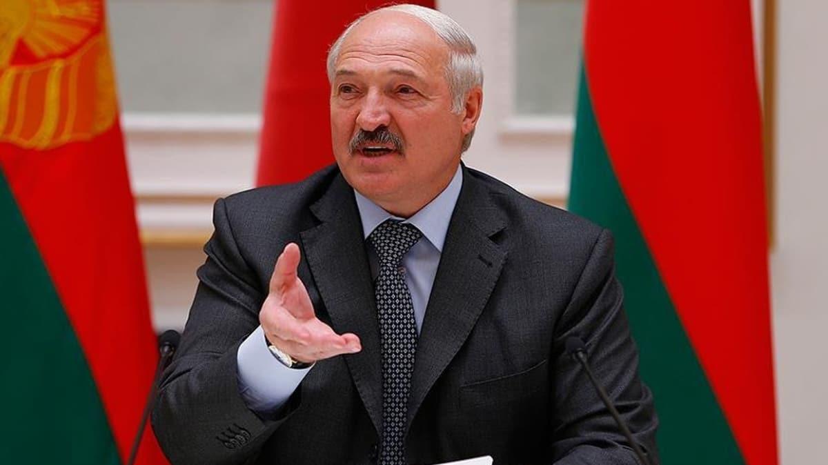 Belarus Devlet Bakan Aleksandr Lukaenko hkmeti feshetti!