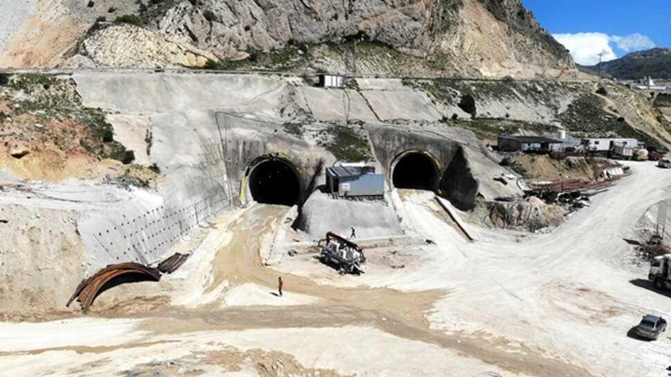 Kop Tüneli'ndeki kazı işleminin yüzde 58'i tamamlandı