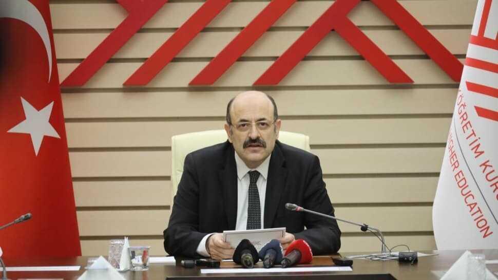 YÖK Başkanı Yekta Saraç uzaktan eğitim derslerinin yüzde 40'a çıkarıldığını açıkladı
