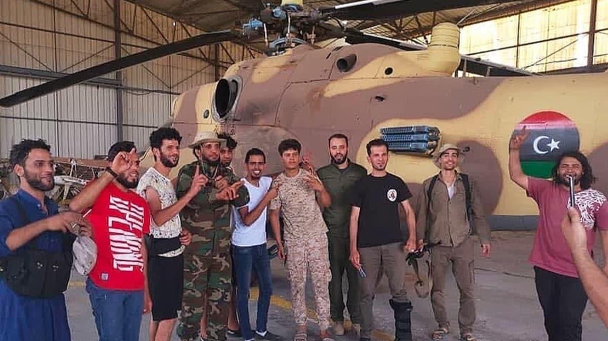 Darbeci Hafter'in milisleri kaçarken bıraktı... Libya ordusu ele geçirdi