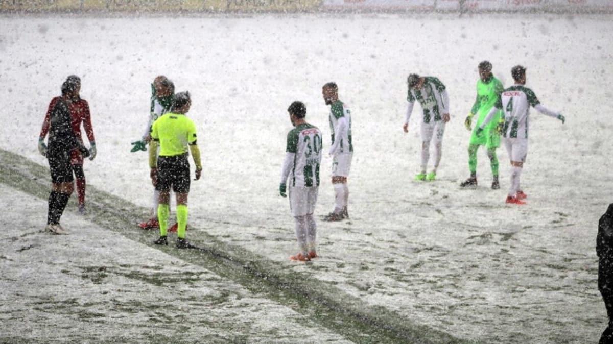 Kar yağışı nedeniyle tatil edilen maçın oynanacağı tarih belli oldu