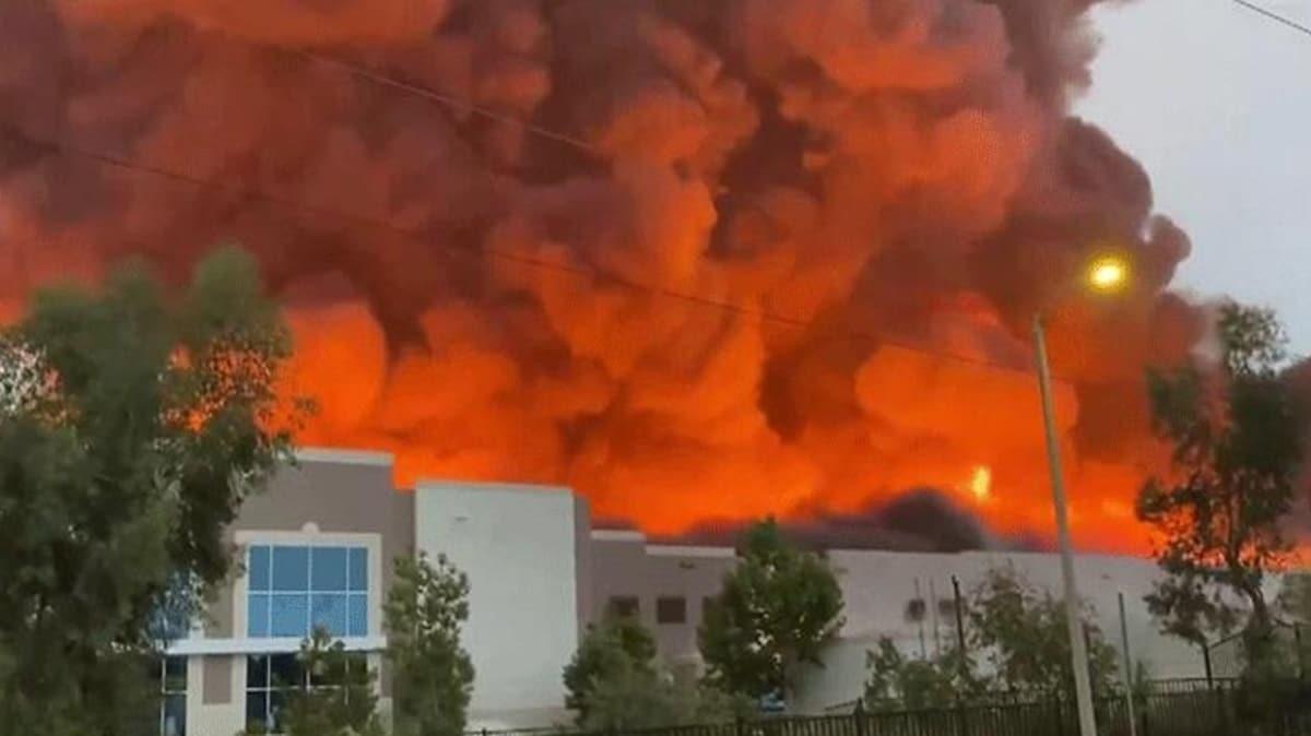 ABD'de Amazon şirketine ait depoda büyük yangın