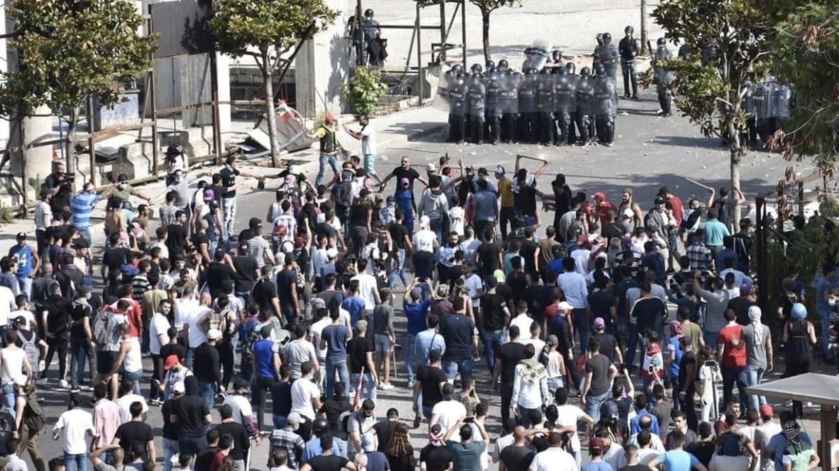 Lbnan'daki protestolarda Hz. Aye'ye hakarete siyasi ve dini liderlerden sert tepki