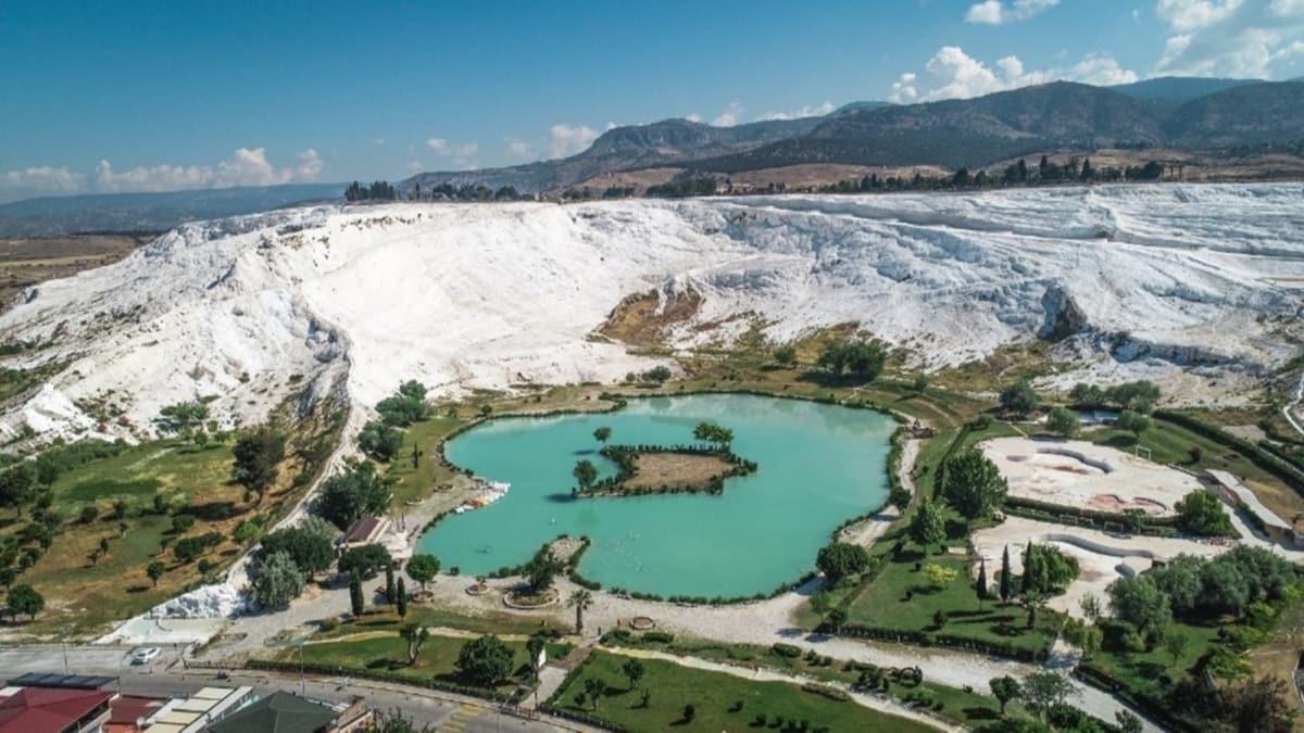 Dnyaca nl Pamukkale'den yaklak 400 kamyon amur kartld