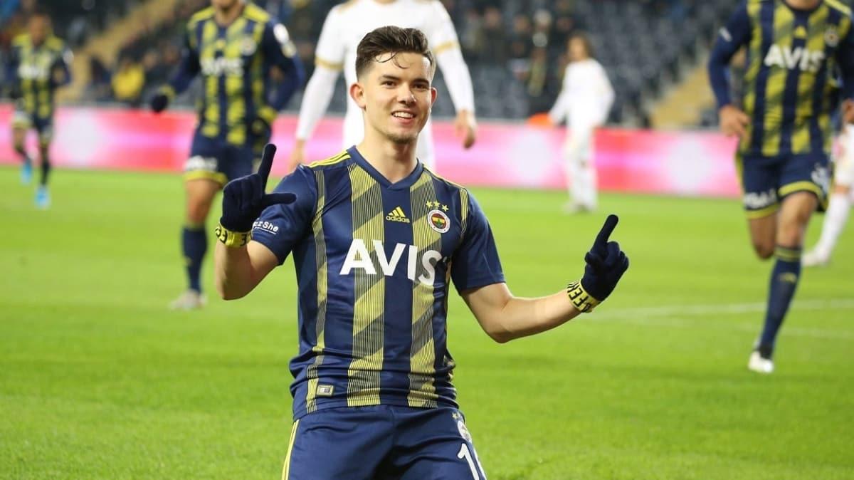 Ajax'ın Ferdi Kadıoğlu için Fenerbahçe'ye teklif yapacağı iddia edildi