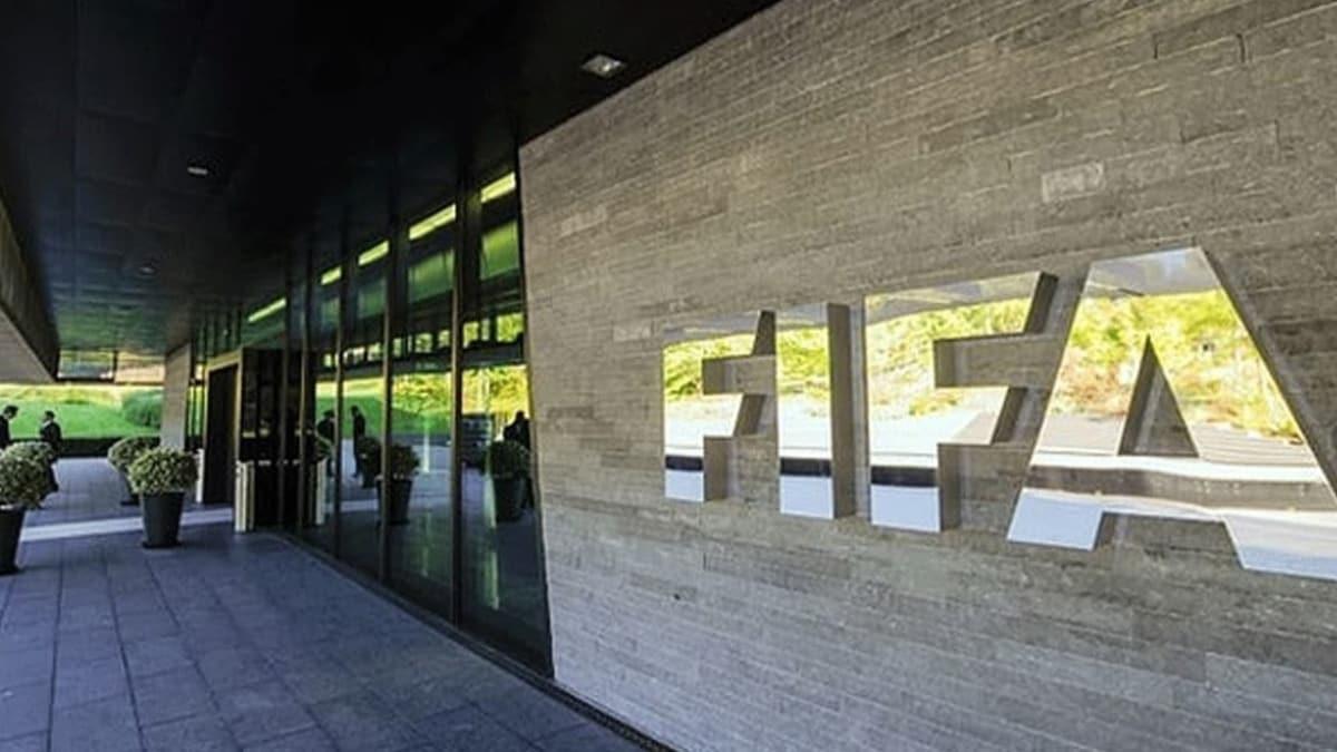 FIFA, yaz transfer takvimini duyurdu