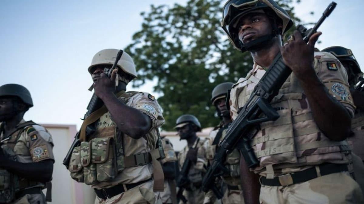 Kamerun'da ayrlk 24 Anglofon ordu tarafndan ldrld