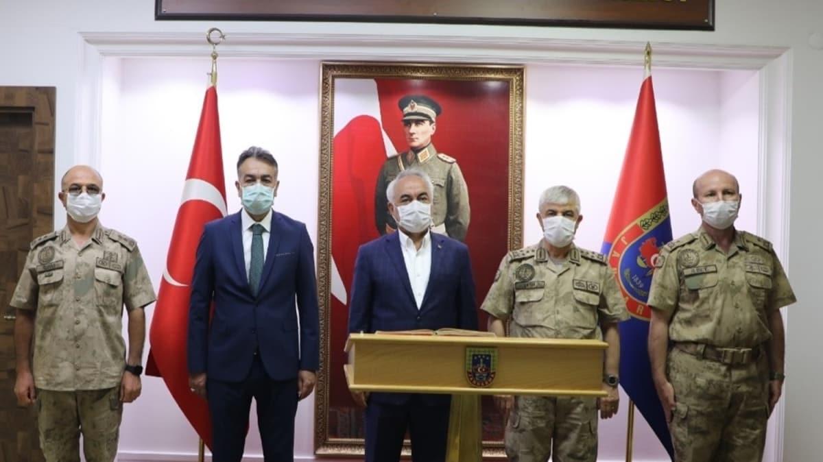 ileri Bakan Yardmcs Ersoy ve Jandarma Genel Komutan Orgeneral etin, Bitlis'te