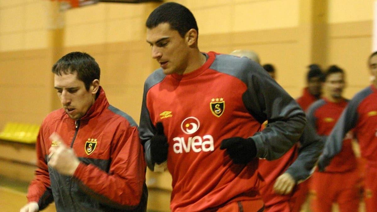 Galatasaray eski kalecisi Faryd Mondragon'un doum gnn kutlad