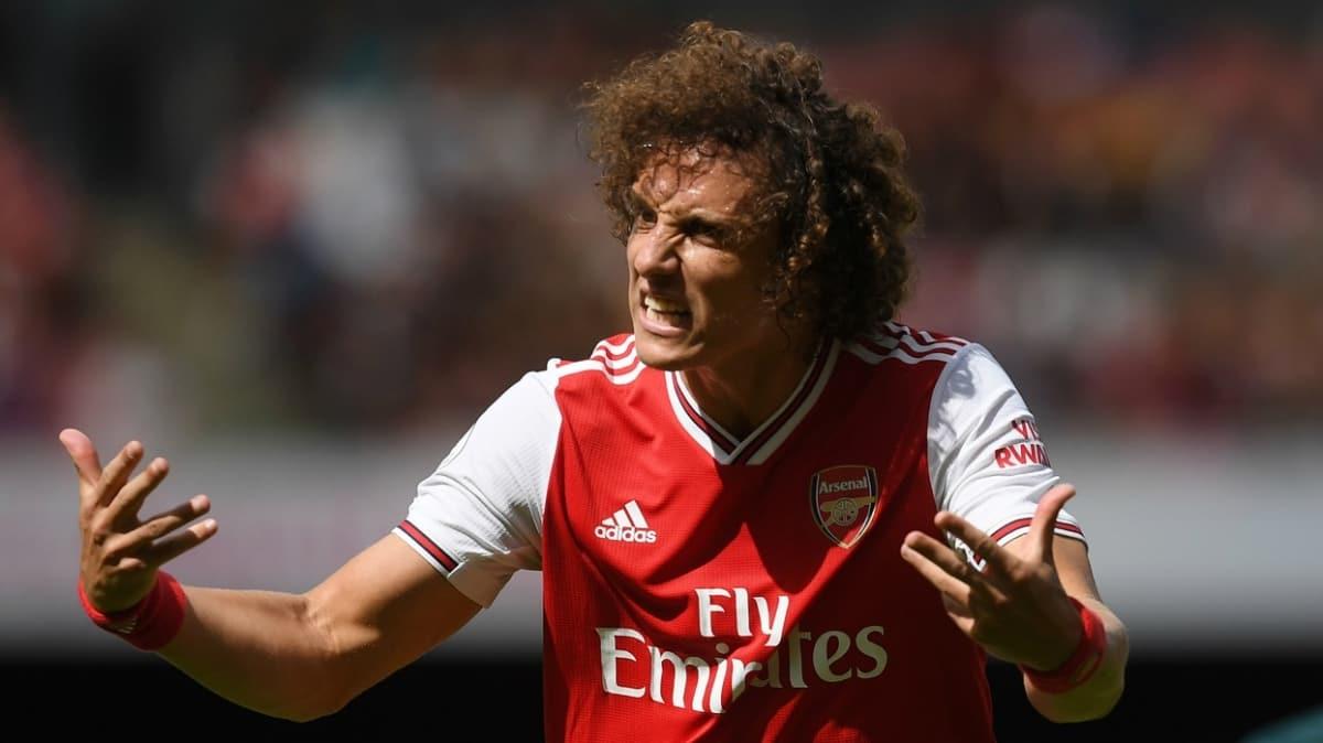 Arsenal, Fenerbahe'nin de gndemindeki David Luiz ile szleme yeniledi