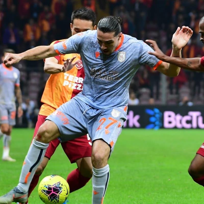 Galatasaray, Medipol Başakşehir'e karşı son maçlarda zorlanıyor