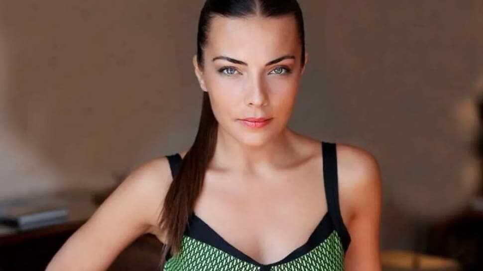 Burcu Kara 4 ay sonra ilk kez dışarıda
