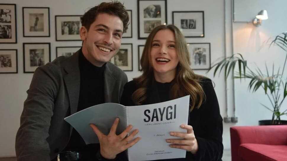 Miray Daner, Boran Kuzum'un saçlarını kesti!