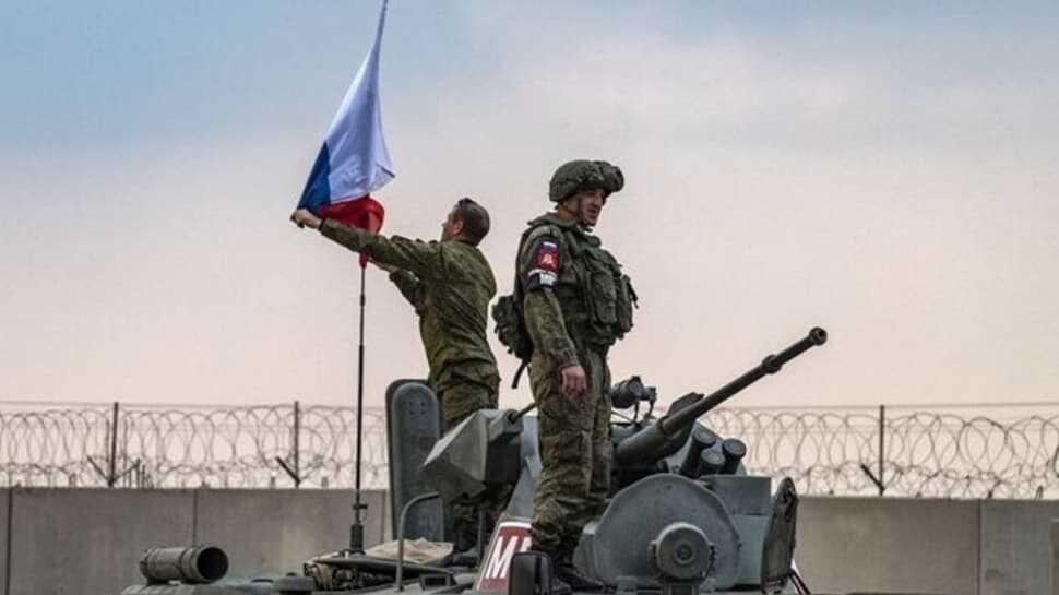 Bölgede dikkat çeken hareketlilik... Rus bayrağını indirdiler
