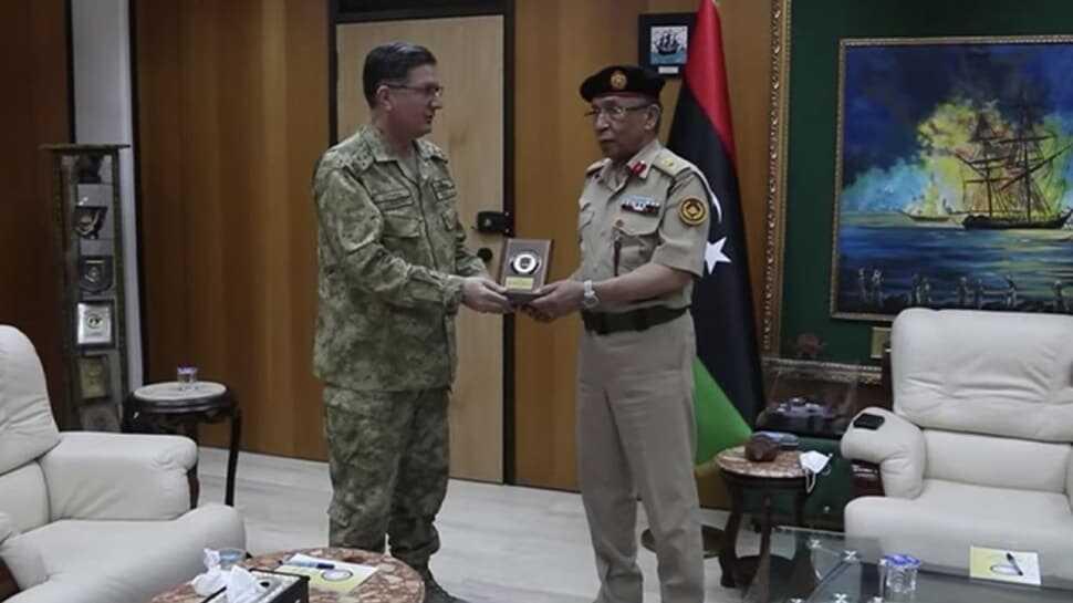 Deniz Kuvvetleri Komutanı Özbal Libya'da
