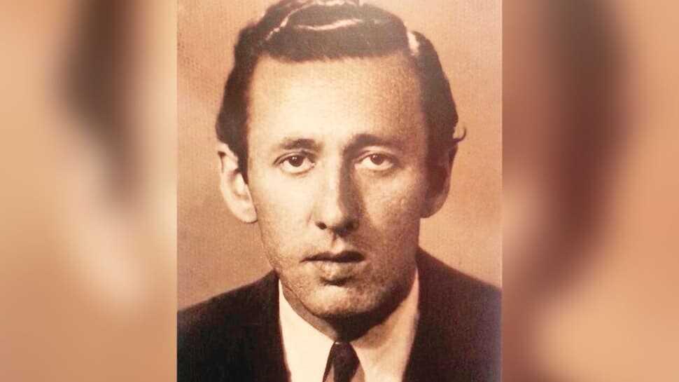 Orhan Veli tiyatro sahnesinde