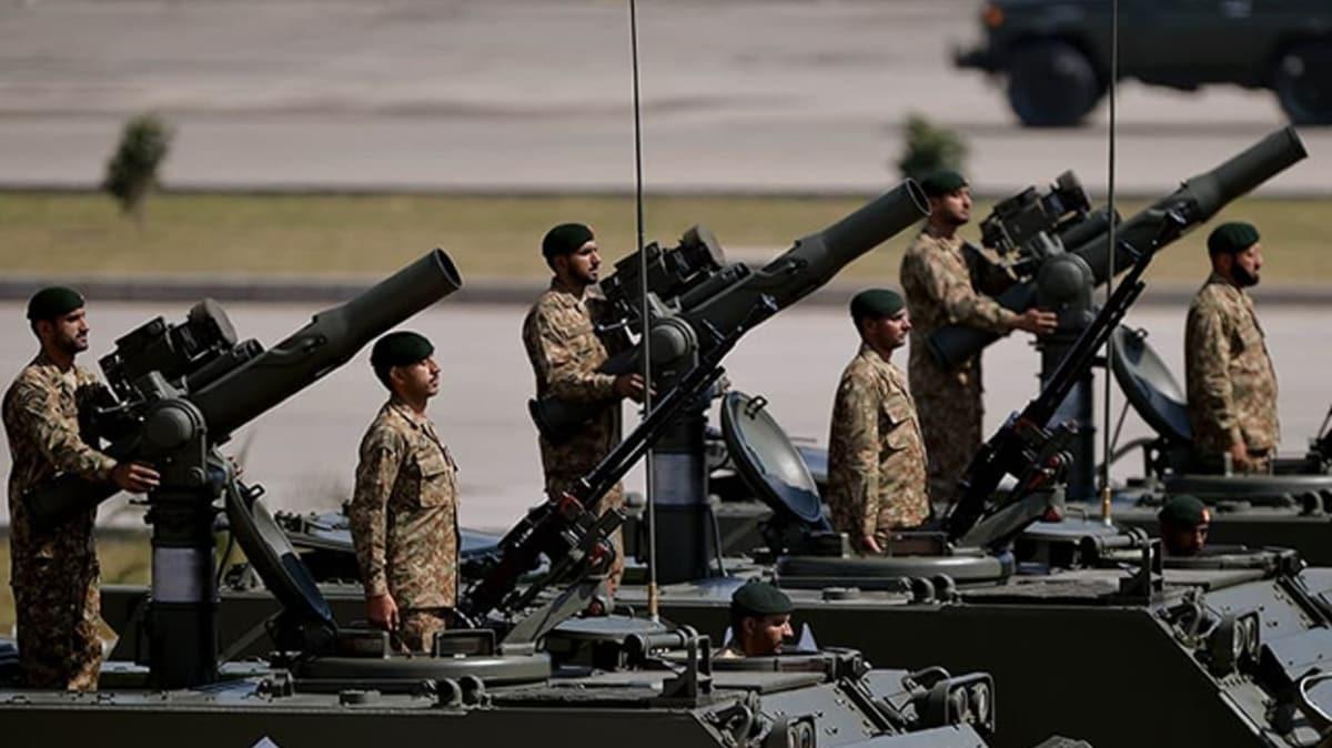 Pakistan ordusu, 20 bin askerini Kemir ve Gilgit Baltistan'n yanndaki Kontrol Hattna tad