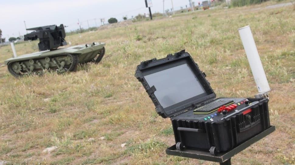Türkiye'nin ilk insansız mini tankı göreve hazır