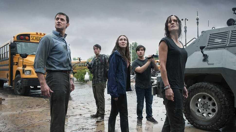 Fırtınanın İçinde filmi konusu nedir" Fırtınanın İçinde (Into the Storm) filmi oyuncuları kimler"