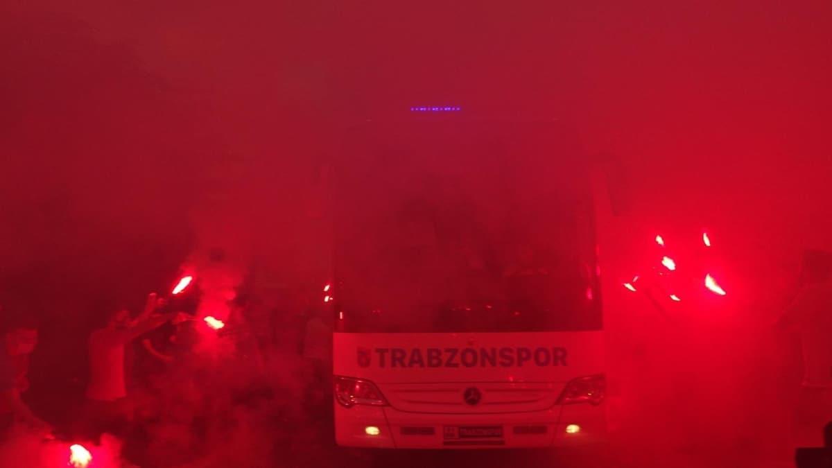 Trabzonspor'a stanbul yolculuu ncesi cokulu uurlama
