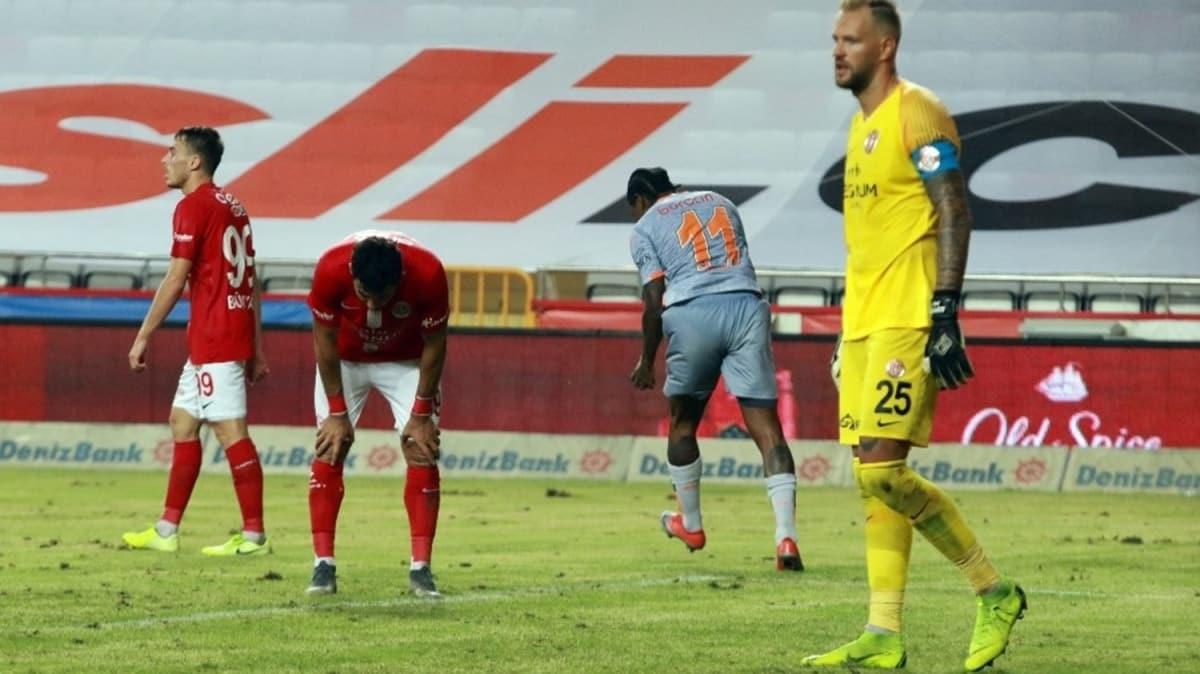 Antalyaspor'un 11 malk yenilmezlik serisi sona erdi