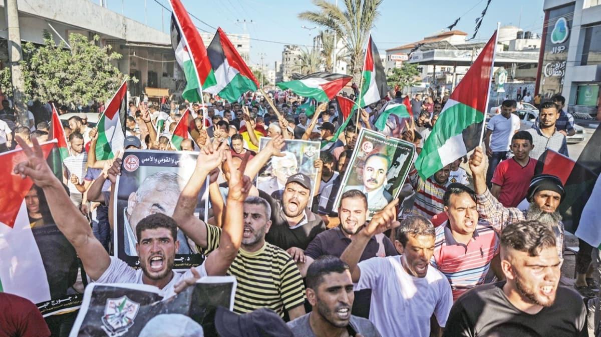 Gazze'de igale dev protesto