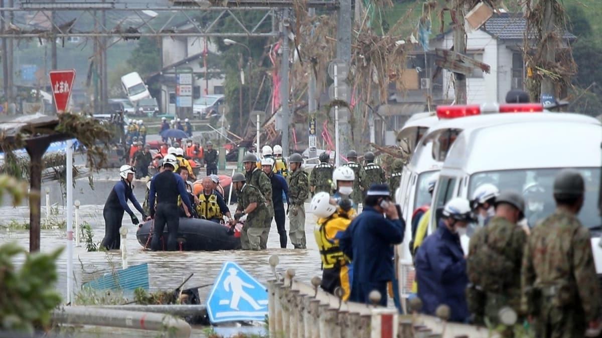Japonya'daki sel felaketinde l says 26'ya ykseldi, 11 kii kayp