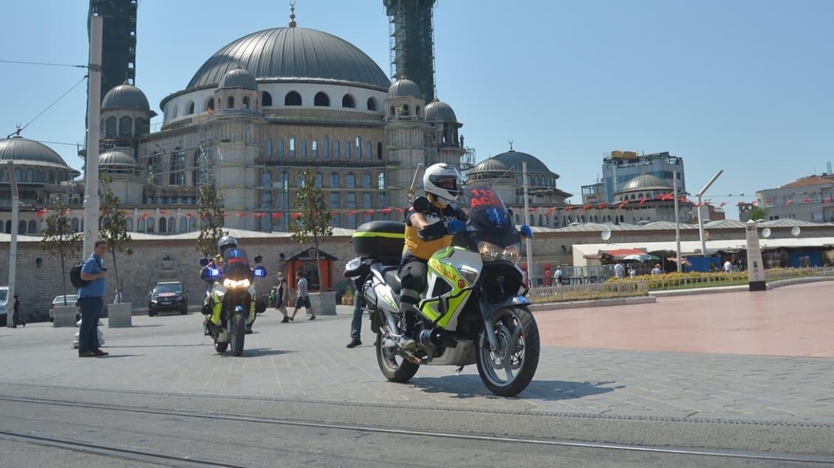 stanbul'da greve baladlar: Motosiklet ambulanslar ilk kez grntlendi