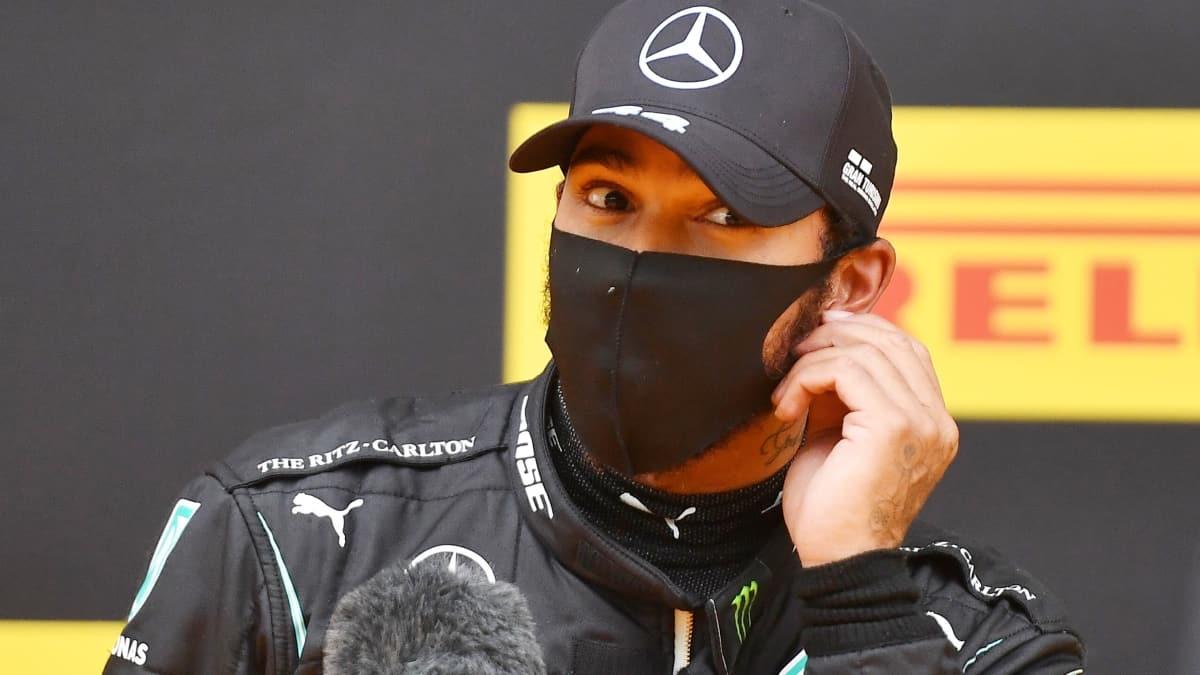 Formula 1'de sezonun ikinci pole pozisyonu Lewis Hamilton'dan