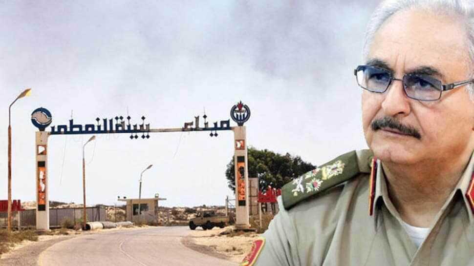 Darbeci Hafter, elde edilen petrol gelirlerinin üçüncü bir ülkedeki banka hesabında toplanmasını şart koştu
