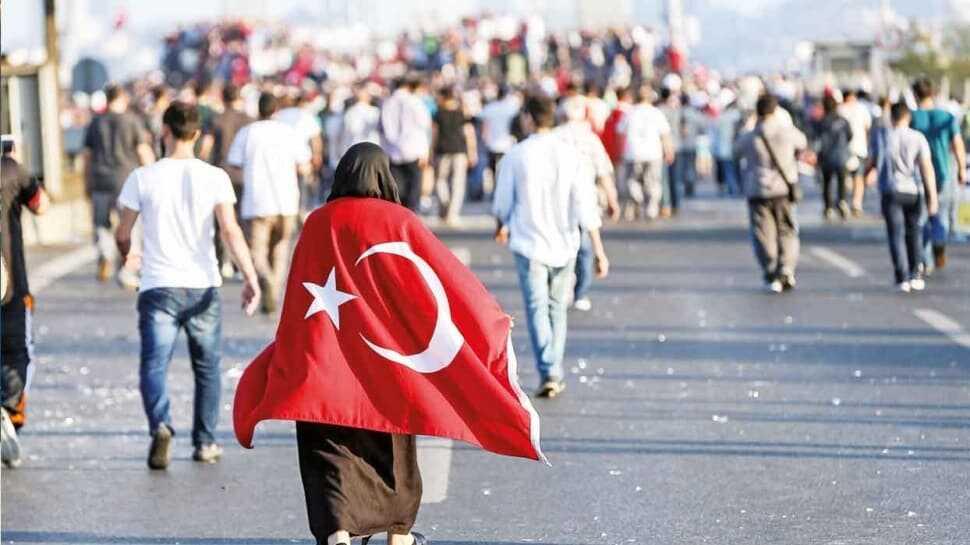 İhanetin 4. yılı... Türkiye şehitleri için tek yürek
