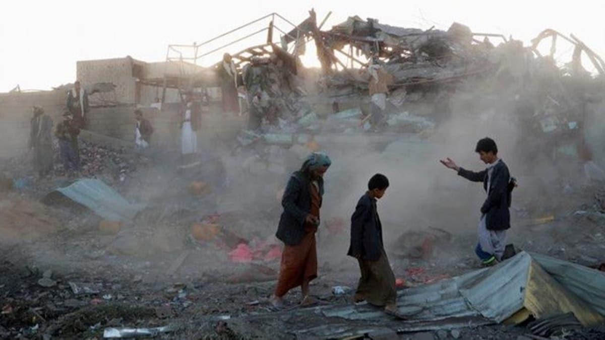 Husiler: Suudi Arabistan nclndeki koalisyon glerinin hava saldrsnda 24 sivil ld