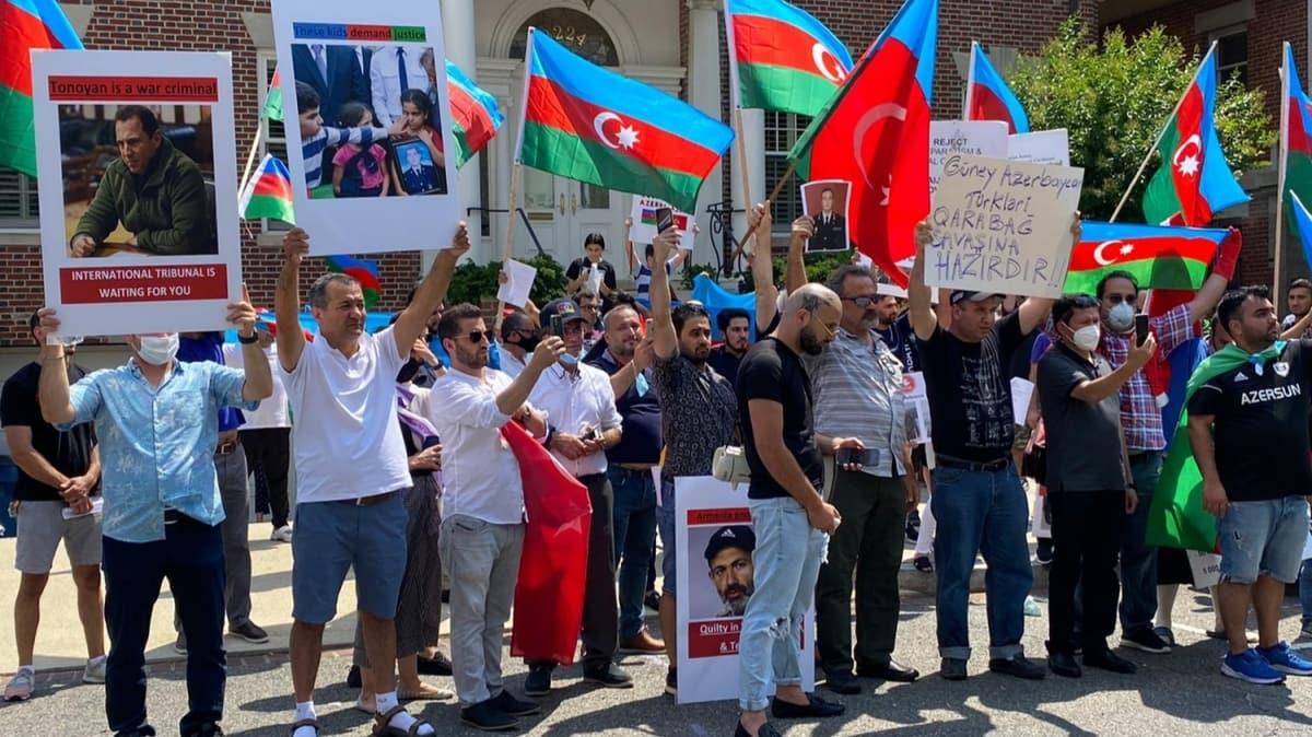 ABD'deki Azerbaycanllardan Ermenistan bykelilii nnde protesto eylemi