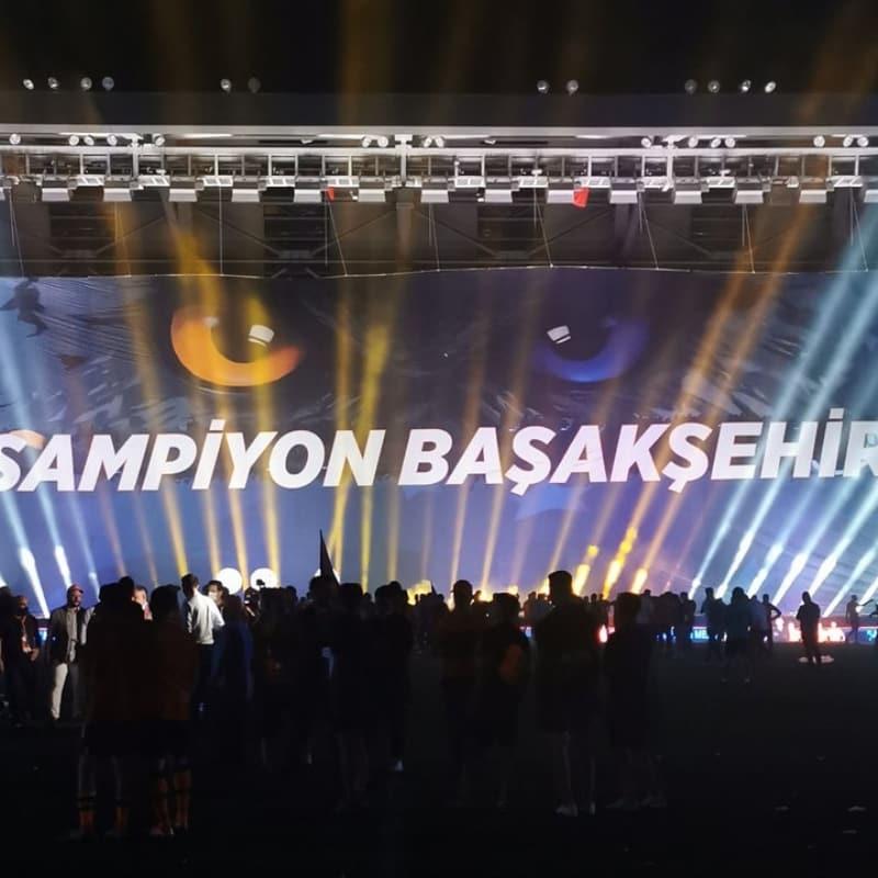 Avrupa basını, Başakşehir'in şampiyonluğunu konuşuyor