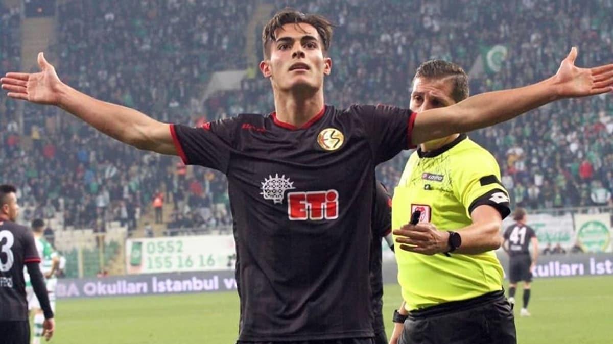 Eskiehirspor'un 17 yandaki golcs Metehan Altunba, LASK Linz'e transfer oldu