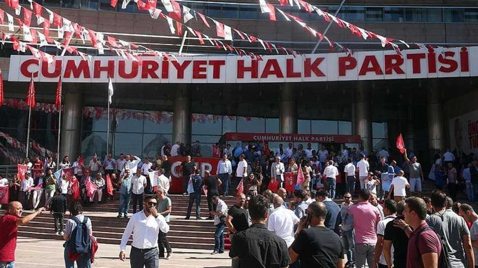 CHP'de kurultay öncesi imza krizi