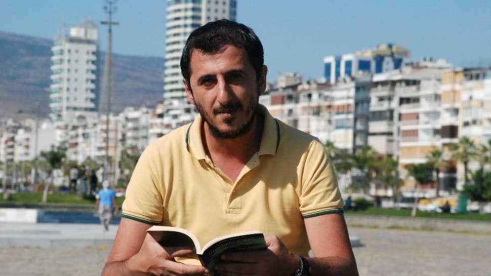 'İZBAN kekosu' diyerek aşağılamışlardı... Yazdığı romanla yeniden gündeme geldi