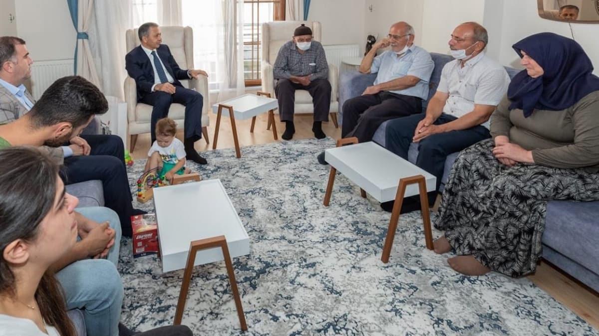 stanbul Valisi Ali Yerlikaya, ehit polis Gkteke'nin ailesini ziyaret etti