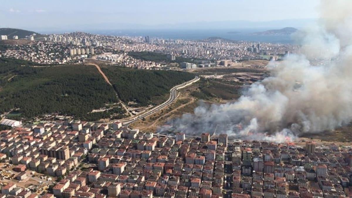 Maltepe'de askeri alanda yangın: İtfaiye ekipleri müdahale ediyor
