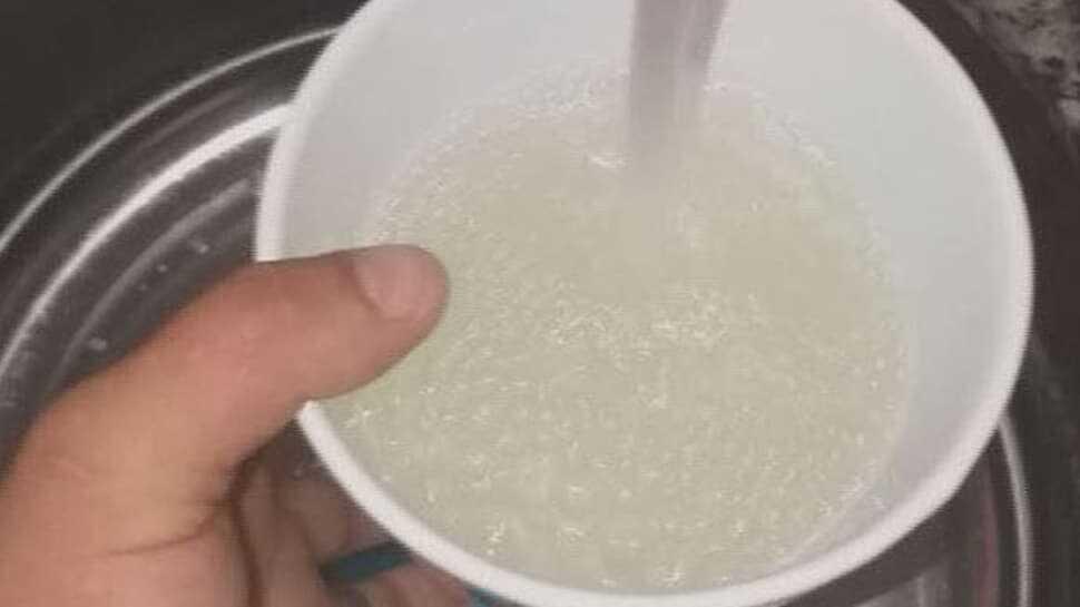 Suyun rengi ve kokusu değişince kurban atıklarının dereye döküldüğü ortaya çıktı