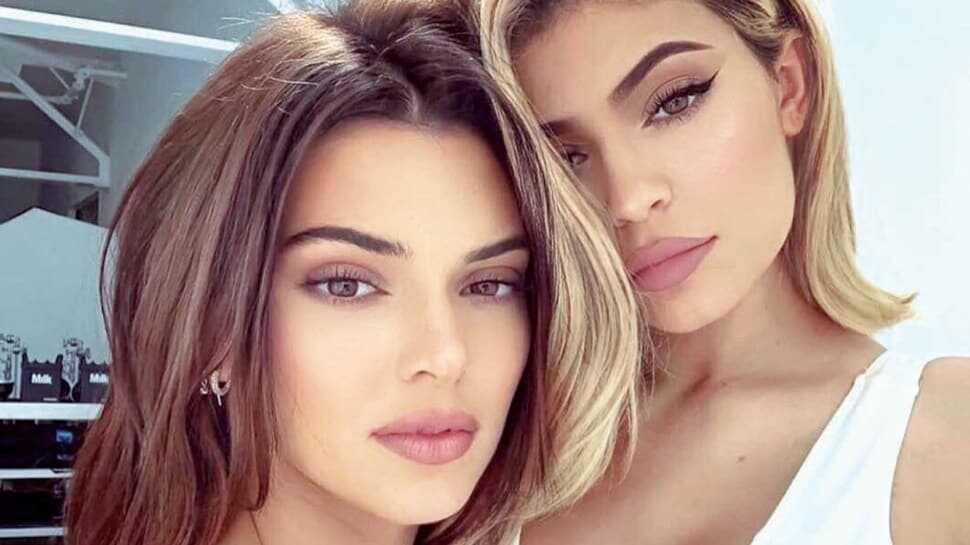 322 milyon takipçileri var! Kylie ve Kendall Jenner kardeşlerden sahte kulaklık reklamı