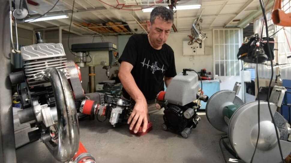 Bursalı girişimci ürettiği ay yıldızlı motorları dünyaya ihraç ediyor