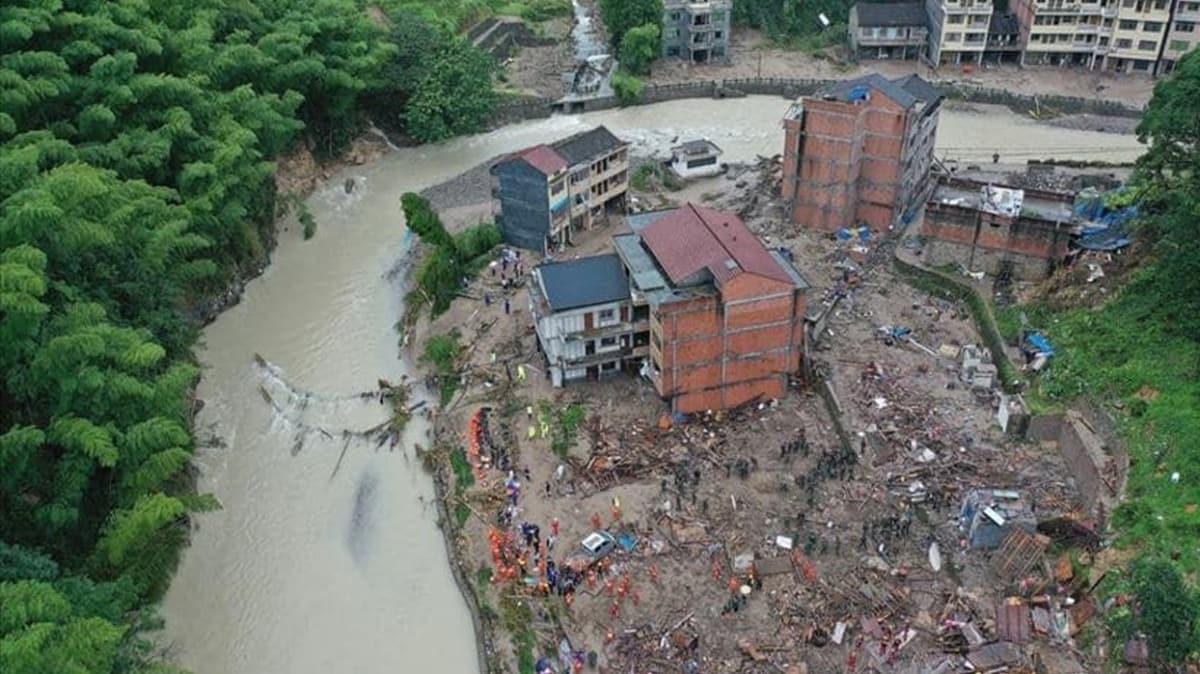 in'de Hagupit tayfunu nedeniyle 380 binden fazla kii tahliye edildi